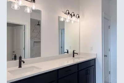 668 E Becker Place, Sycamore, IL 60178 - Photo 36