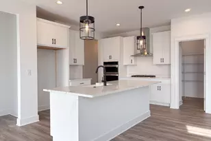 668 E Becker Pl, Sycamore, IL 60178 - Photo 14