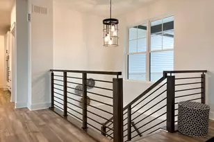 668 E Becker Pl, Sycamore, IL 60178 - Photo 10