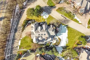 601 Ambriance Dr, Burr Ridge, IL 60527 - Photo 44