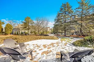 601 Ambriance Dr, Burr Ridge, IL 60527 - Photo 38