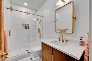 601 Ambriance Dr, Burr Ridge, IL 60527 - Photo 18