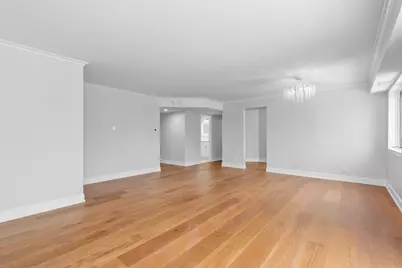 2086 Saint Johns Avenue #306, Highland Park, IL 60035 - Photo 10