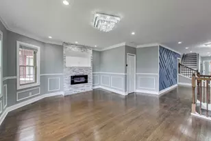 10229 S Calumet Ave, Chicago, IL 60628 - Photo 4