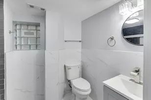 10229 S Calumet Ave, Chicago, IL 60628 - Photo 36