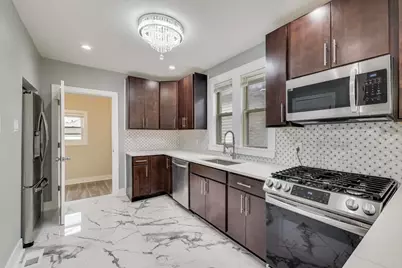 10229 S Calumet Avenue, Chicago, IL 60628 - Photo 12