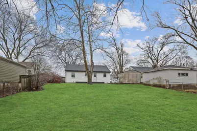 212 N Louis Street, Mount Prospect, IL 60056 - Photo 16