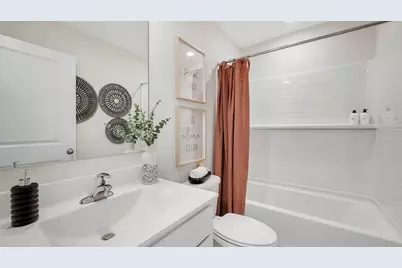 2237 Lakeshore Drive, Schaumburg, IL 60196 - Photo 12