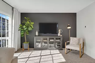 2239 Lake Shore Dr, Schaumburg, IL 60196 - Photo 8