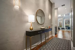 18 N Carpenter St, Chicago, IL 60607 - Photo 4