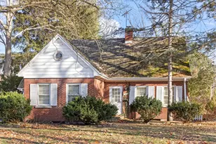 345 Woodstock Ave, Glen Ellyn, IL 60137 - Photo 2