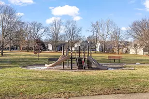 345 Woodstock Ave, Glen Ellyn, IL 60137 - Photo 10