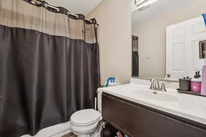 148 W Lindsay Drive, Round Lake Beach, IL 60073 - Photo 26