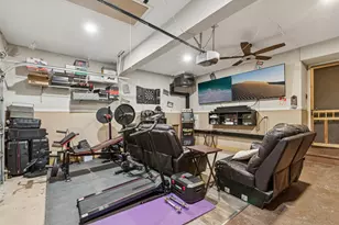 148 W Lindsay Dr, Round Lake Beach, IL 60073 - Photo 28