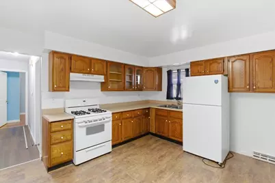 2311 Elisha Avenue, Zion, IL 60099 - Photo 8