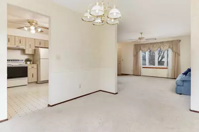 105 S Devonshire Drive, Bloomington, IL 61704 - Photo 10