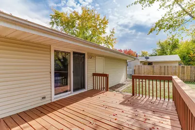 105 S Devonshire Drive, Bloomington, IL 61704 - Photo 6