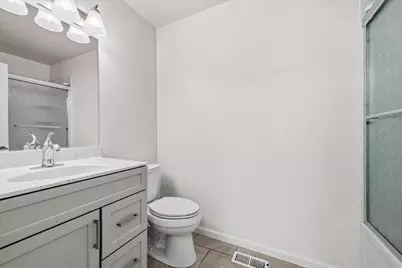 1150 Thompson Boulevard, Buffalo Grove, IL 60089 - Photo 16