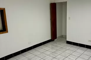 1111 N Leclaire Ave, Chicago, IL 60651 - Photo 10