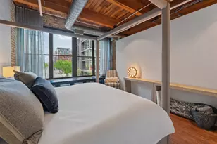 375 W Erie St, Chicago, IL 60654 - Photo 14