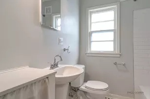 225 Walker Pl, Mundelein, IL 60060 - Photo 12