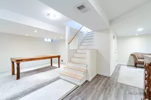 225 Walker Pl, Mundelein, IL 60060 - Photo 16