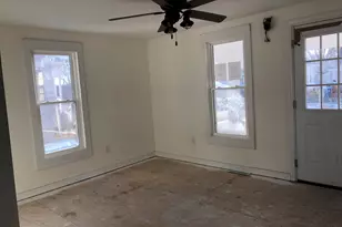 529 E Timber St, Pontiac, IL 61764 - Photo 2