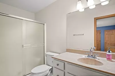 352 Normandie Drive, Sugar Grove, IL 60554 - Photo 14