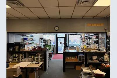 1319 W Grand Avenue, Chicago, IL 60642 - Photo 4