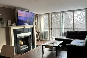 5800 Oakwood Dr, Lisle, IL 60532 - Photo 4