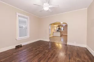 912 Charles St, Streator, IL 61364 - Photo 8