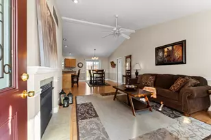 2712 Milford Dr, Urbana, IL 61802 - Photo 4