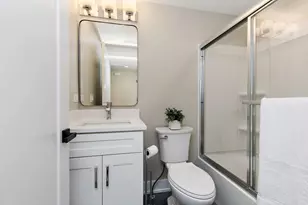 247 Harrison St, Carpentersville, IL 60110 - Photo 24