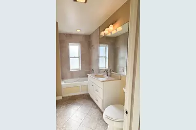 7410 N Damen Avenue #3, Chicago, IL 60645 - Photo 8