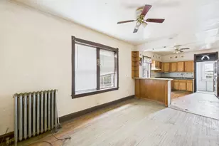 4044 W Crystal St, Chicago, IL 60651 - Photo 6