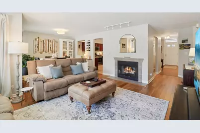 931 Ann Arbor Lane, Vernon Hills, IL 60061 - Photo 2