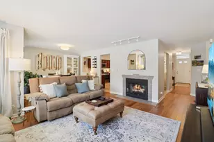 931 Ann Arbor Ln, Vernon Hills, IL 60061 - Photo 2