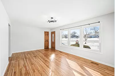 2N643 Diane Avenue, Glen Ellyn, IL 60137 - Photo 6