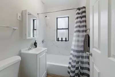 6439 N Hamilton Avenue #2C, Chicago, IL 60645 - Photo 8