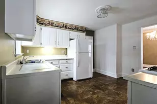 916 S Hennepin Ave, Dixon, IL 61021 - Photo 12