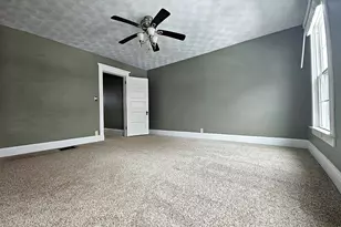 916 S Hennepin Ave, Dixon, IL 61021 - Photo 24