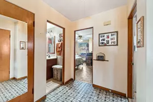 6401 Sinclair Ave, Berwyn, IL 60402 - Photo 6