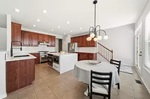 305 Chick Evans St, Bolingbrook, IL 60490 - Photo 10