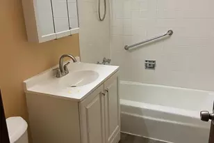 8541 Lotus Ave, Skokie, IL 60077 - Photo 6