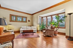 637 N Grove Ave, Oak Park, IL 60302 - Photo 4