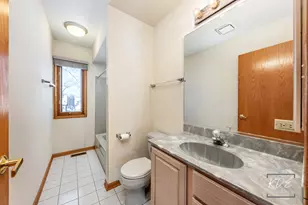 6576 Davane Ln, Downers Grove, IL 60516 - Photo 24