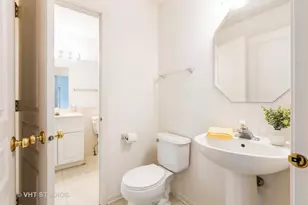 4 Arboretum Dr, Lombard, IL 60148 - Photo 18