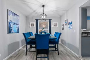 681 Majestic Dr, Algonquin, IL 60102 - Photo 4