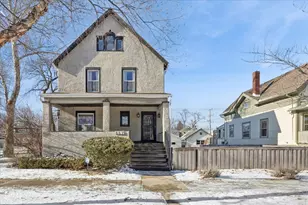 647 S Taylor Ave, Oak Park, IL 60304 - Photo 1