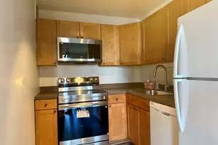 655 W Irving Park Rd, Chicago, IL 60613 - Photo 10